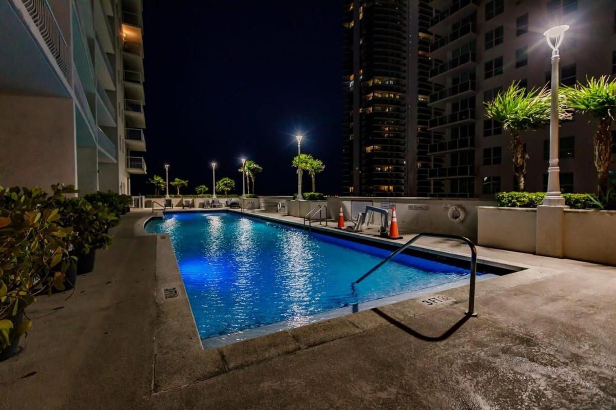 Bnb Hyperion - 3B Condo W Pool, Spa & Ocean View Miami Exterior photo